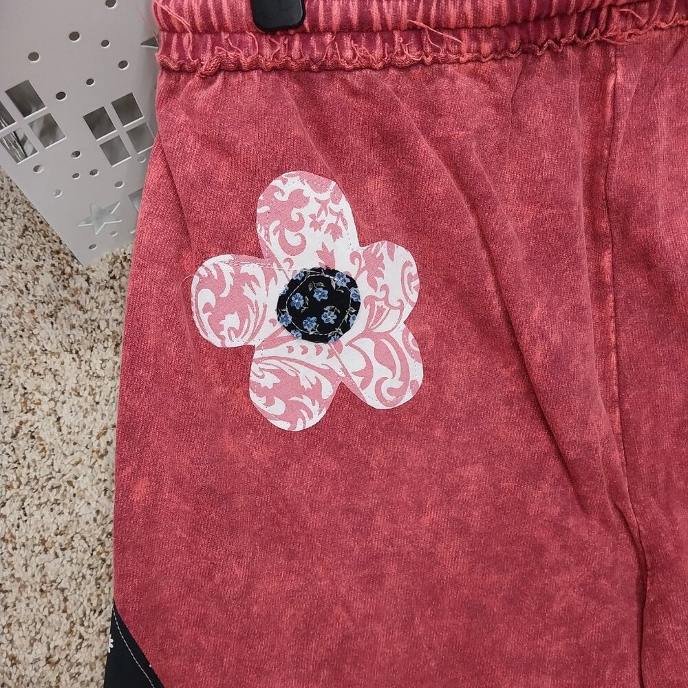3539 Size 2X Zenana Mineral Washed Upcycled Pull On Pants with Raw Hem,NWT. - Picture 6 of 7